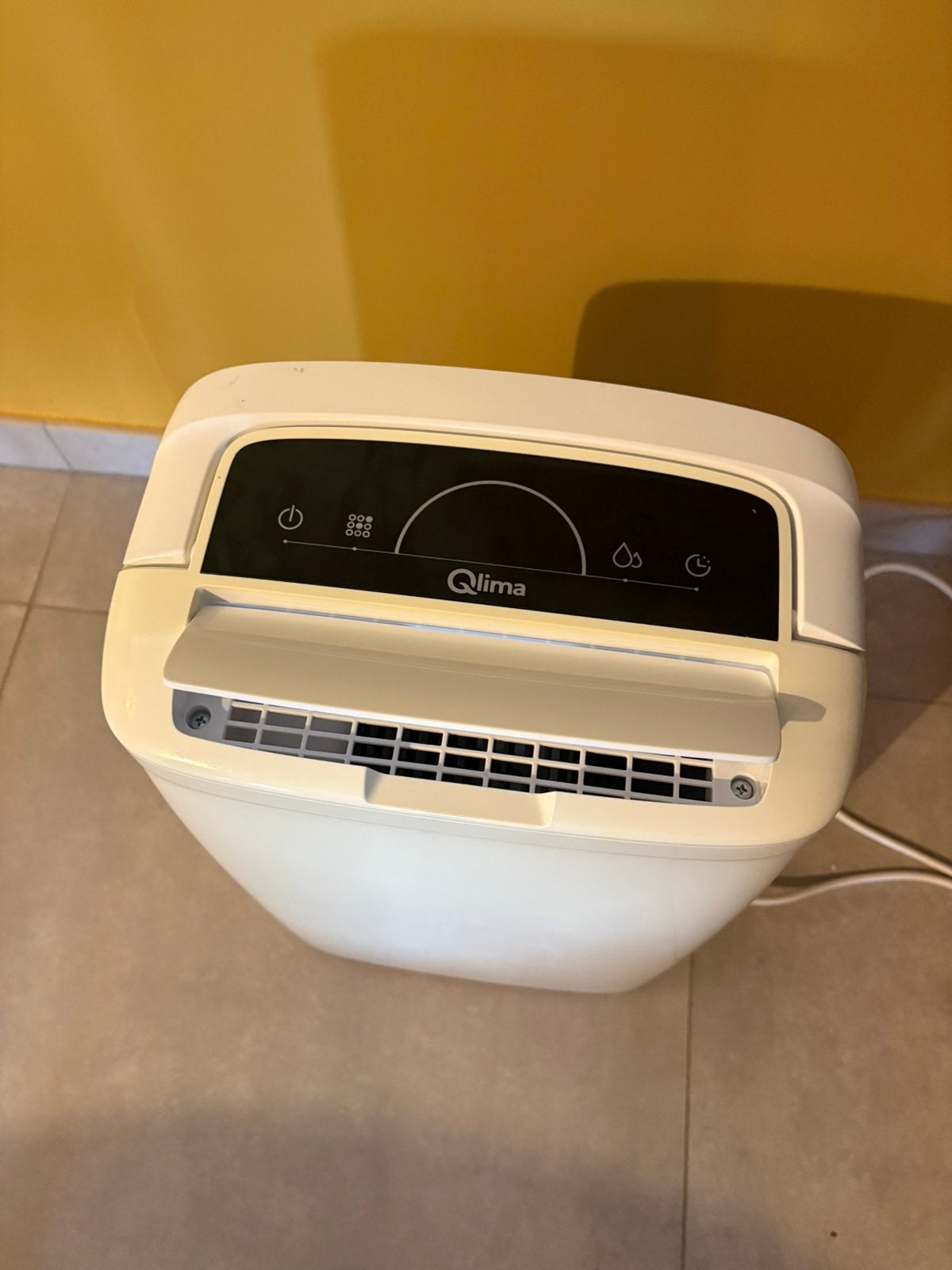 Qlima D612 luchtontvochtiger, Elektronische apparatuur, Ophalen, Gebruikt, Luchtontvochter