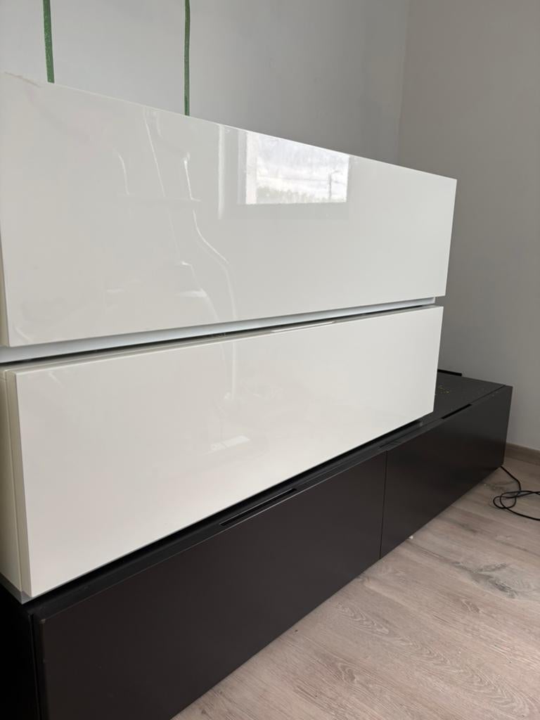 Italiaans design - poliform sintesi - Dressoir wit  (2 st), Huis en Inrichting, Ophalen, Zo goed als nieuw