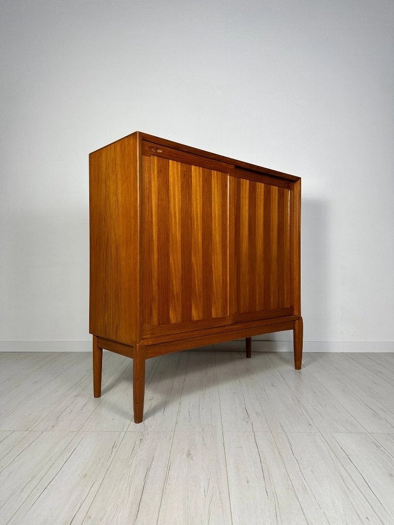 Meuble H.W. Klein Bramin en teck portes coulissantes 60s, Teck, 25 à 50 cm, Enlèvement ou Envoi, Vintage Mid-Century Design