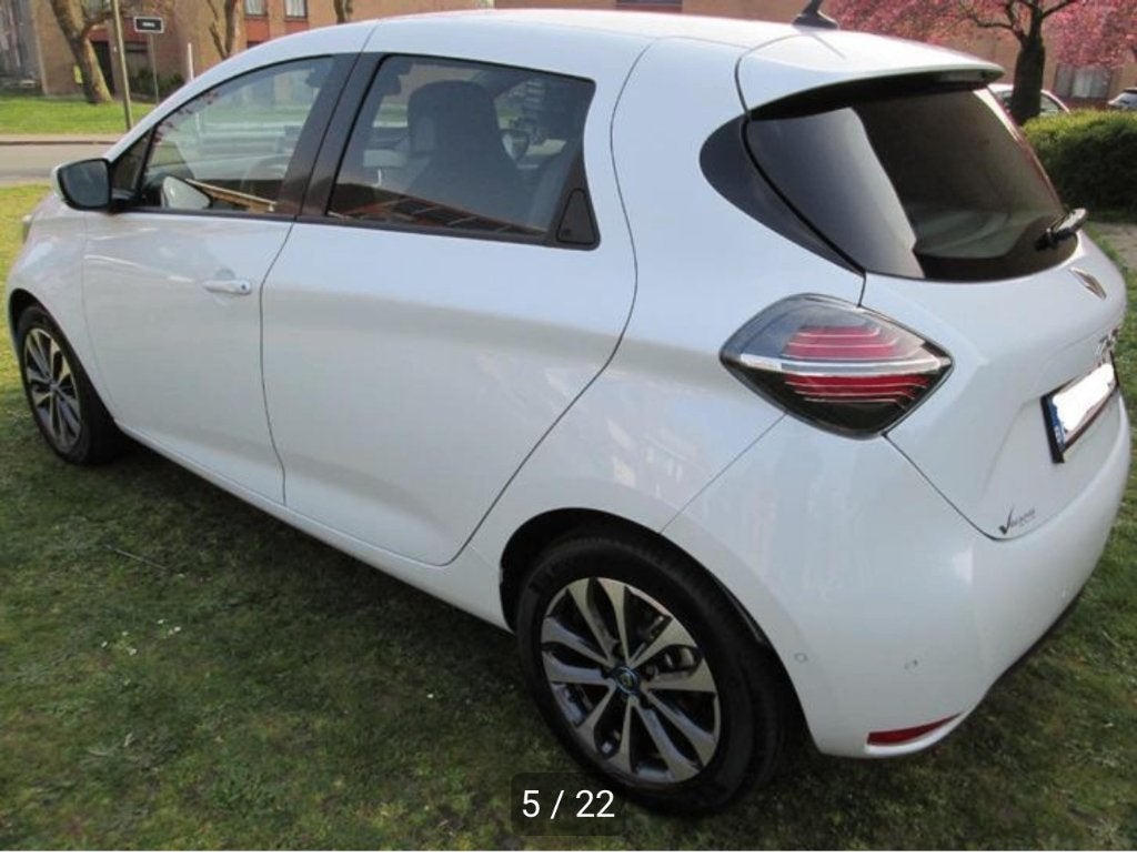 Renault ZOÉ R135 in perfecte staat 24.000 Km, Auto's, Dealer onderhouden, 1502 kg, Zwart, Wit