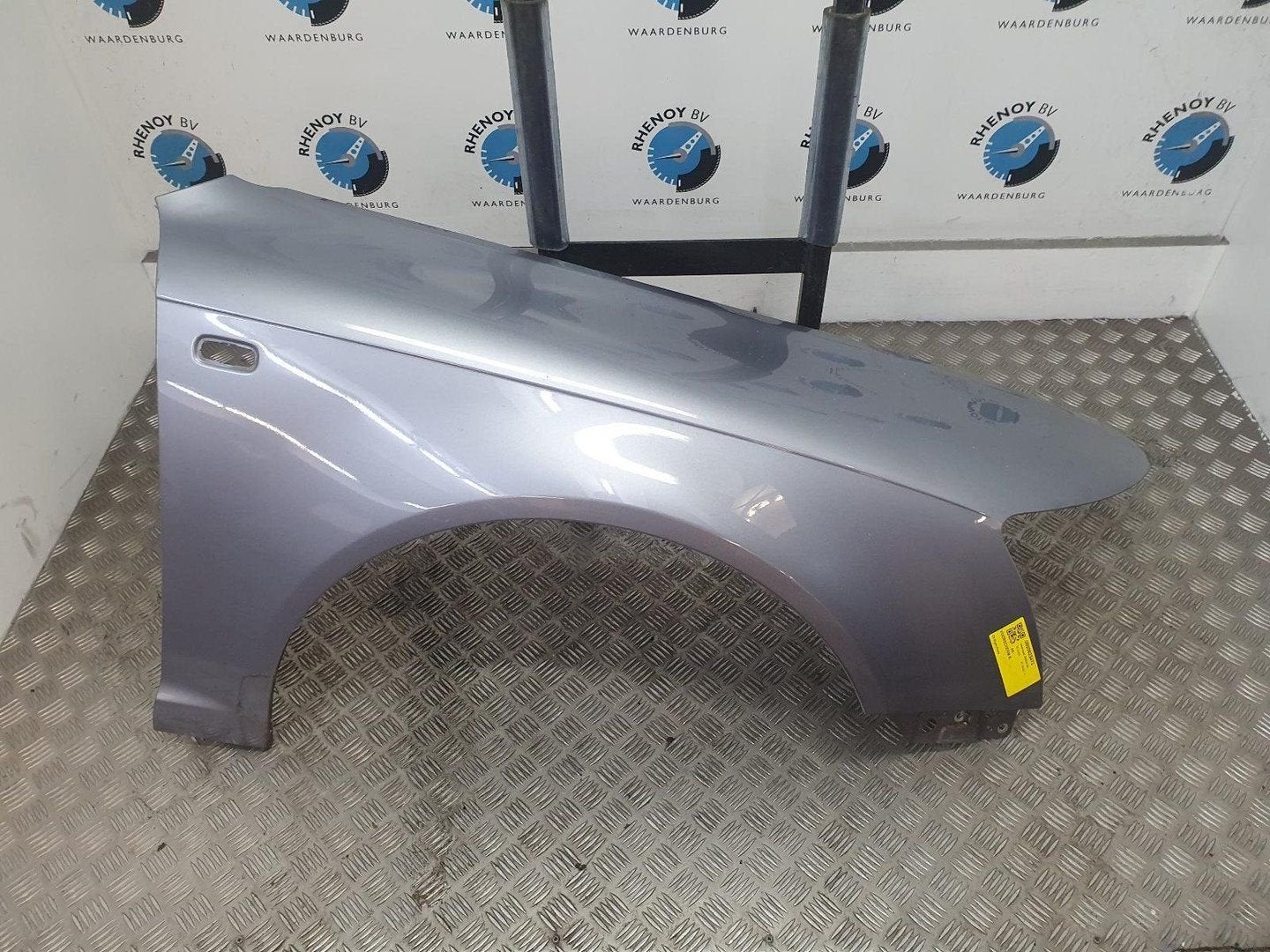 AUDI A6 audi a6 2.4 A6  VOORSCHERM R 2005, Ophalen of Verzenden, Gebruikt, ARN erkend