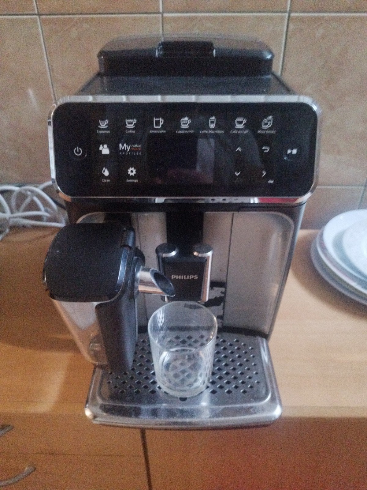 Machine à café Philips série 4300, Electroménager, Cafetières, Réservoir d'eau amovible, Café en grains, Combiné, 2 à 4 tasses