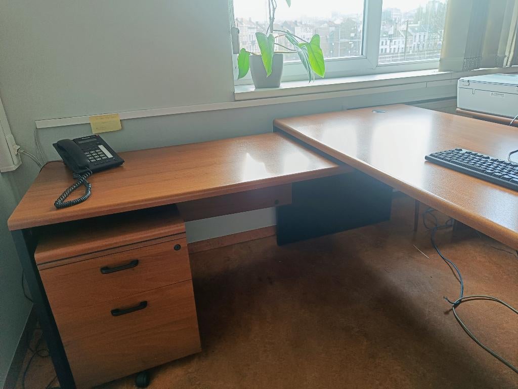 Bureau d'angle en bois, Classique, Utilisé, Enlèvement, Bureau d'angle