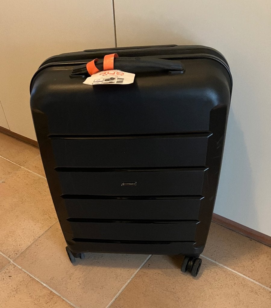 Gereserveerd/Gratis ophalen 2 koffers handbagage, Ophalen, Zo goed als nieuw, Hard kunststof, Slot