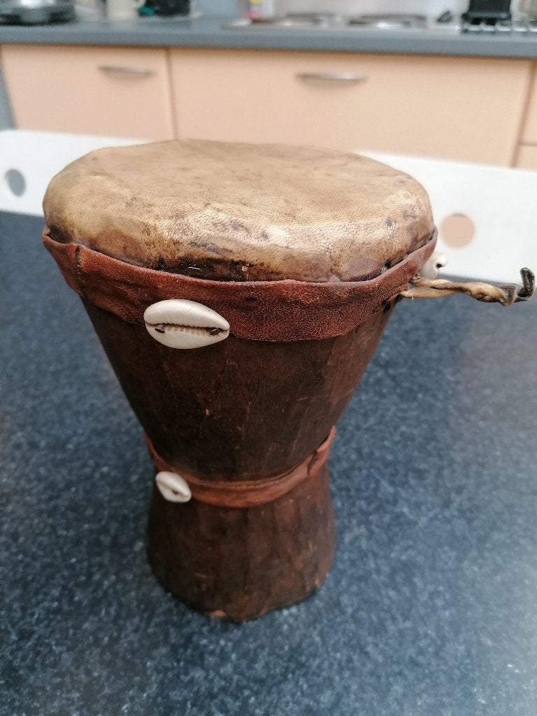 Trommel hout, drum instrument Afrika 22 cm hoog, vintage, Enlèvement ou Envoi, Tambour