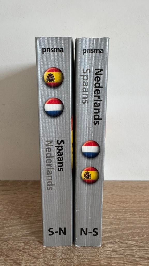 2 Prisma woordenboeken . Spaans Nederlands., Ophalen of Verzenden, Zo goed als nieuw, Nederlands