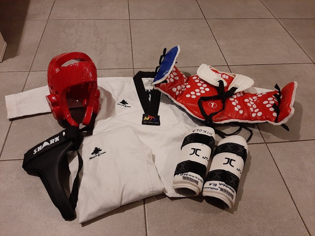 Taekwondo / vechtsport beschermingsset – 7-delig, Maat S, Ophalen, Gebruikt, Taekwondo
