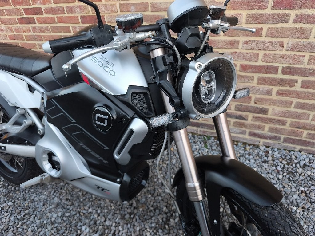 Super soco Tc max, Fietsen en Brommers, Ophalen, Gebruikt, Klasse B (45 km/u)