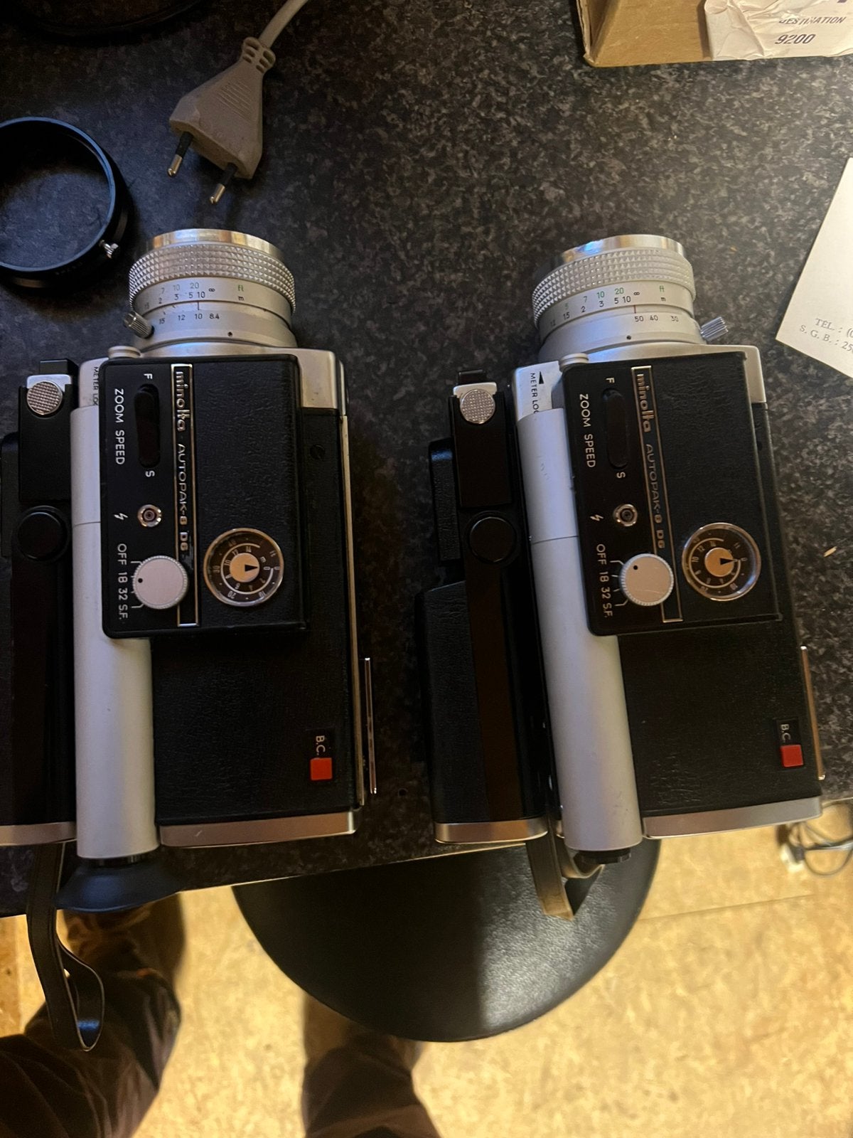Pack de 2 voitures Minolta 8, TV, Hi-fi & Vidéo, Enlèvement ou Envoi