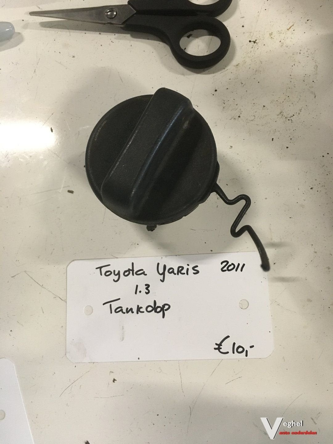 Toyota Yaris 1.3 2011 Tankdop, Gebruikt, -, -, Ophalen of Verzenden