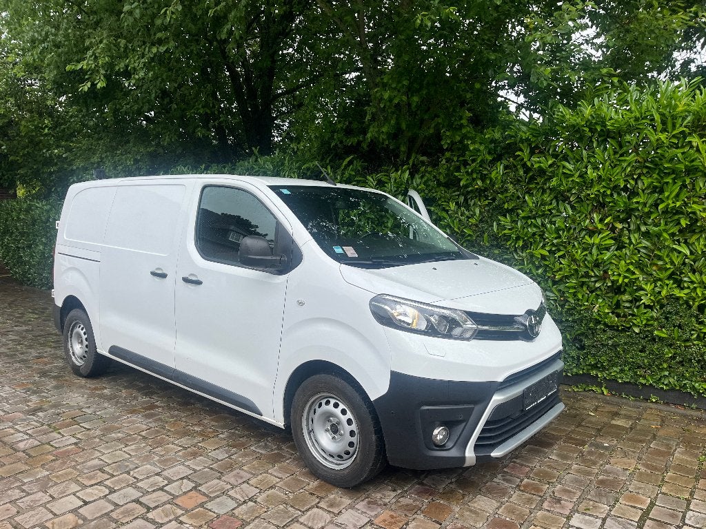 Toyota Procase 2022 2L diesel  86000km Airco caméra, Autos, Camionnettes & Utilitaires, Achat, Euro 6, Entreprise, 1998 cm³