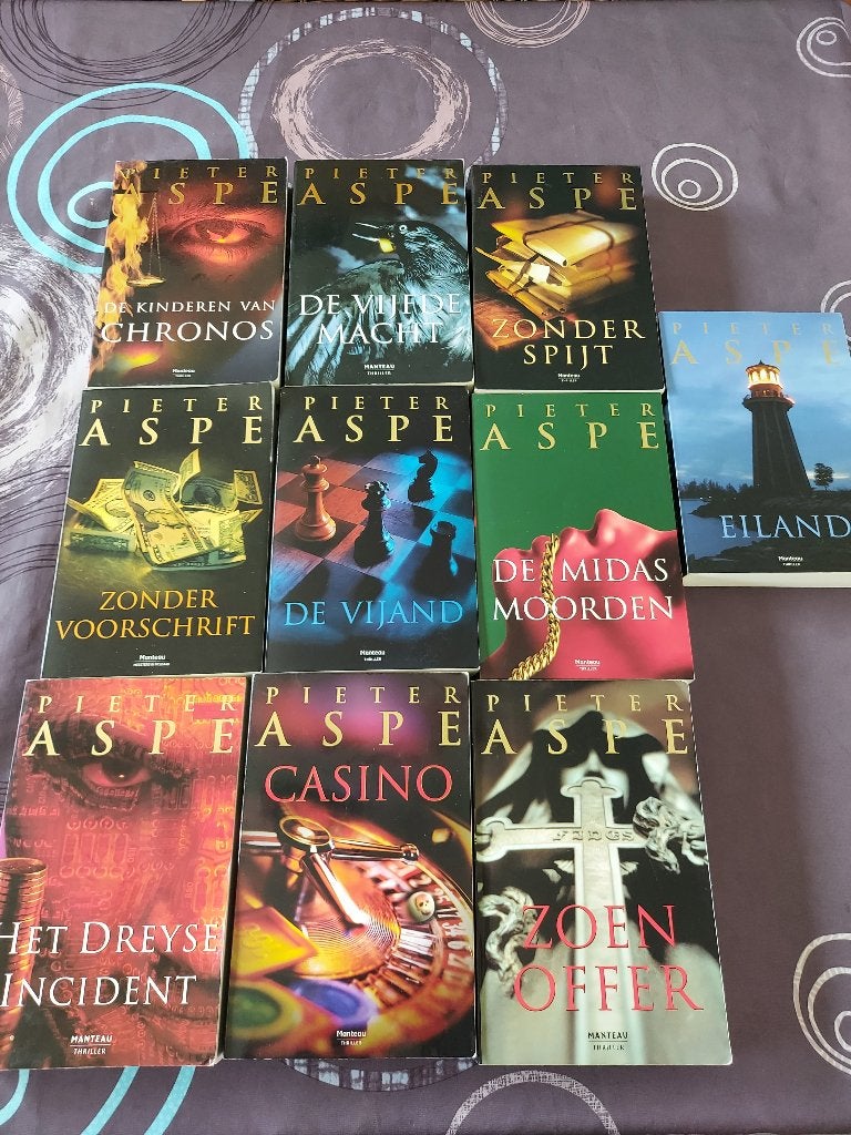 Heel veel leesboeken romans, thrillers enz, Boeken, Thrillers, Ophalen of Verzenden, Zo goed als nieuw