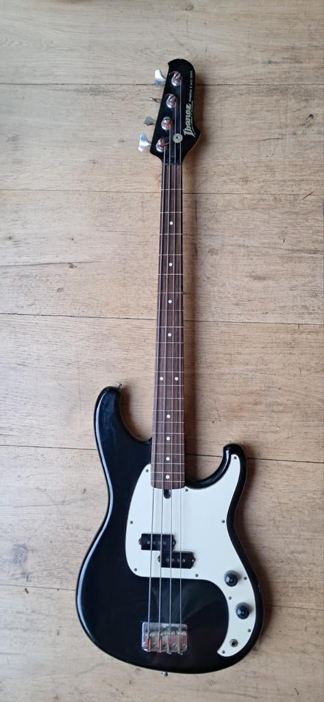 1984 Ibanez Roadstar RB630 Fretless, Musique & Instruments, Enlèvement ou Envoi, Fretless