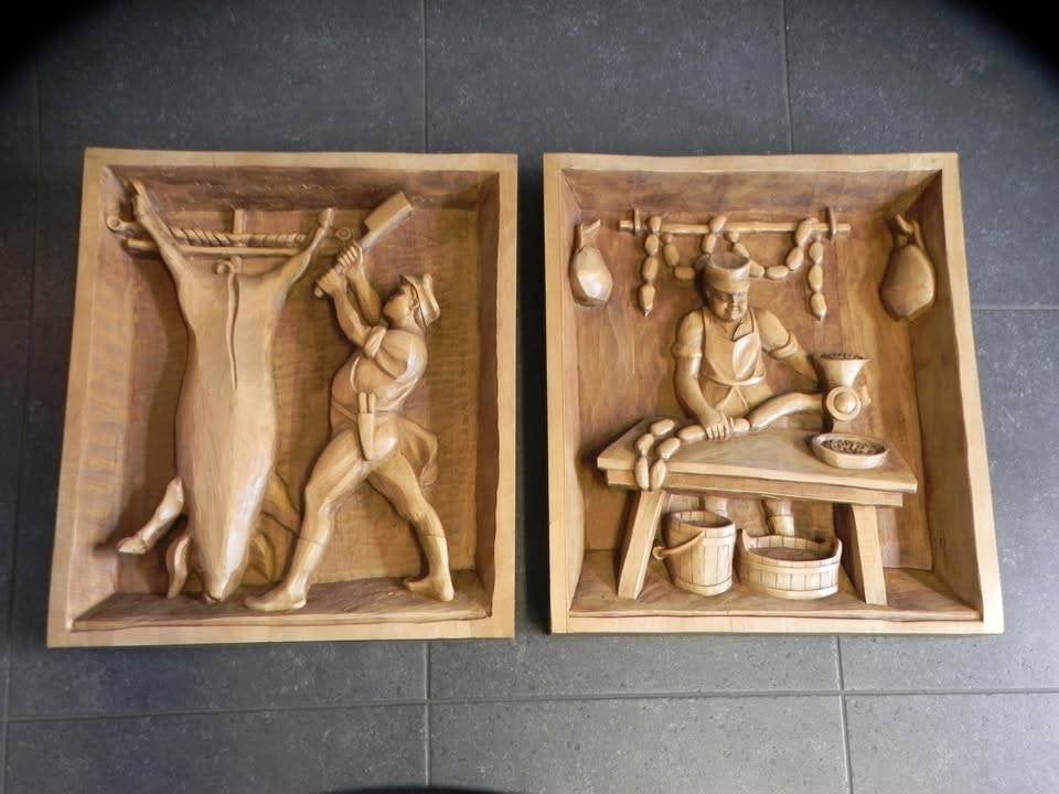 Hout snijwerk uniek handwerk uit 1900 slager, Ophalen, Overige onderwerpen, Houtsnijwerk, Handgemaakt