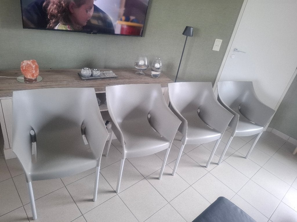 4 design stoelen, Huis en Inrichting, Stoelen, Ophalen, Kunststof, Gebruikt, Design