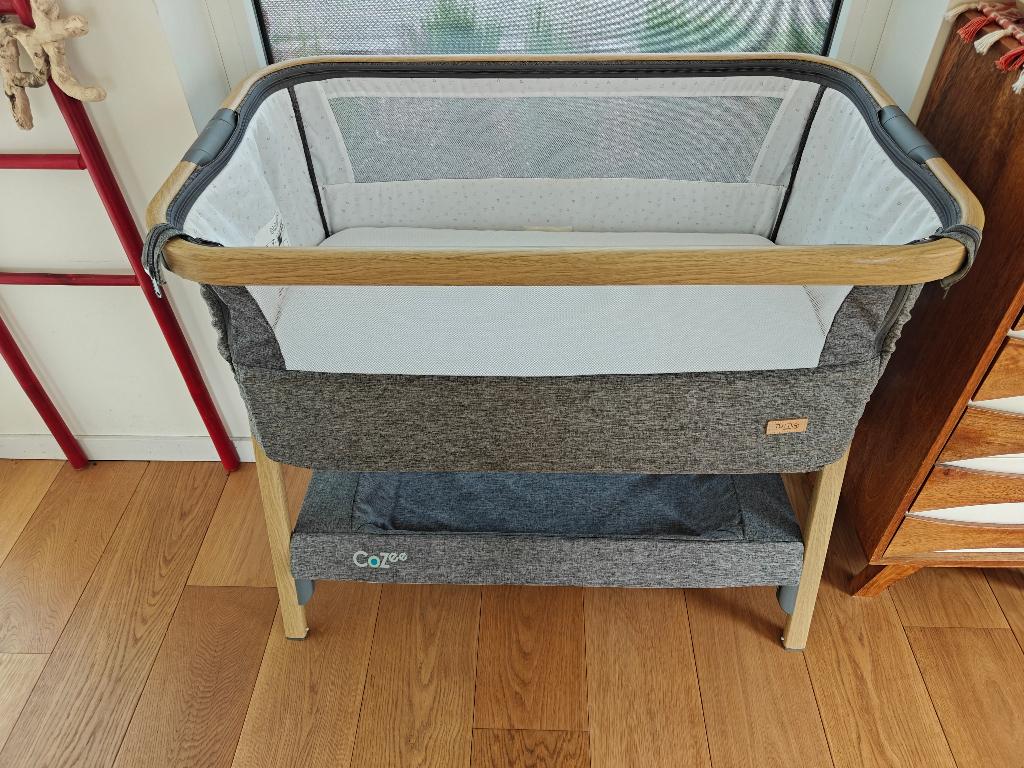 Tutti Bambini CoZee co-sleeper (met aerosleep matras), Enlèvement, Utilisé, Berceau