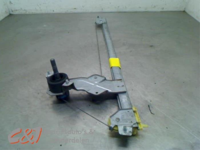 Ruitmechaniek 2Deurs links-voor van een Renault Trafic, Gebruikt, -, Renault, -