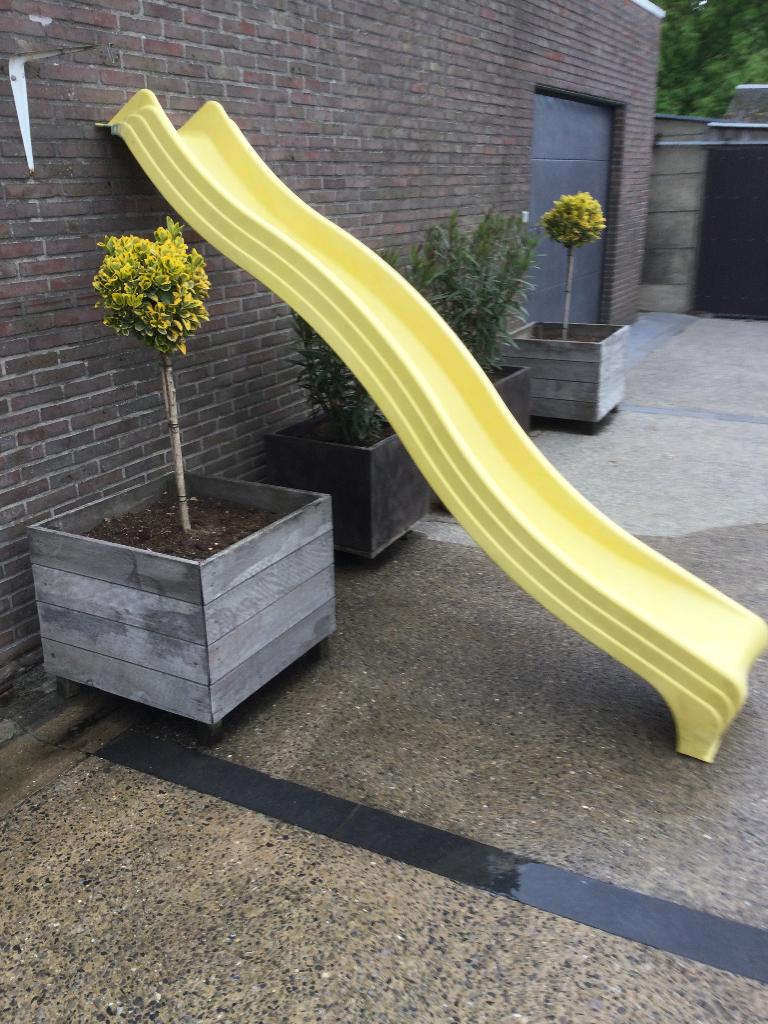 Stevige gele glijbaan (280 cm) – voor Zomers Speelplezier!, Kinderen en Baby's, Speelgoed | Buiten | Speeltoestellen, Ophalen