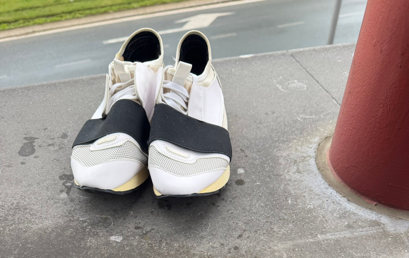 BA. Sneakers men size 43, Wit, Ophalen of Verzenden, Zo goed als nieuw, Sneakers