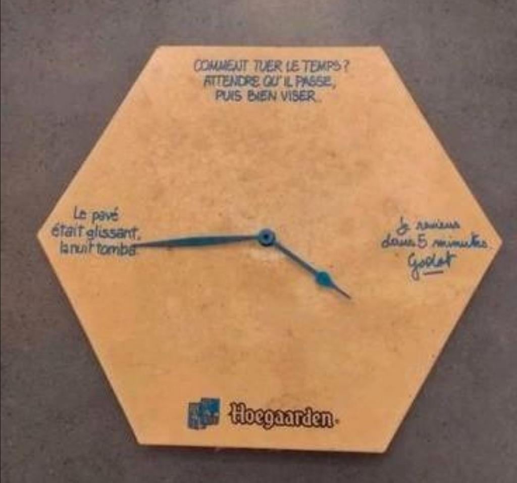 Horloge Hoegaarden en plastique dur. Envoi possible.
Voir au, Collections, Marques de bière, Enlèvement ou Envoi