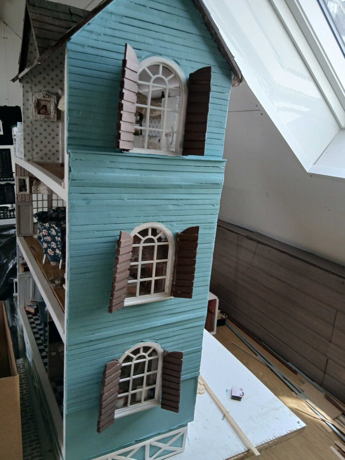 Maison de poupées à vendre, Enlèvement, Maison de poupées