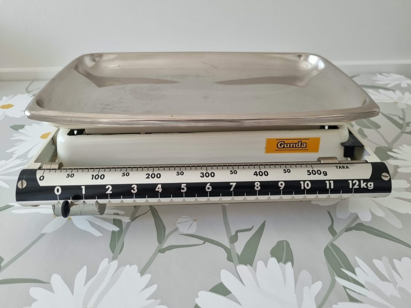 Retro keukenweegschaal tot 12kg, Elektronische apparatuur, Weegschalen, Ophalen, Gebruikt, Keukenweegschaal, Analoog