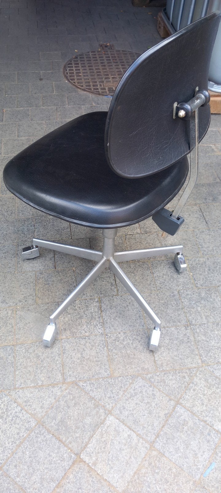 chaise de bureau rétro, Enlèvement