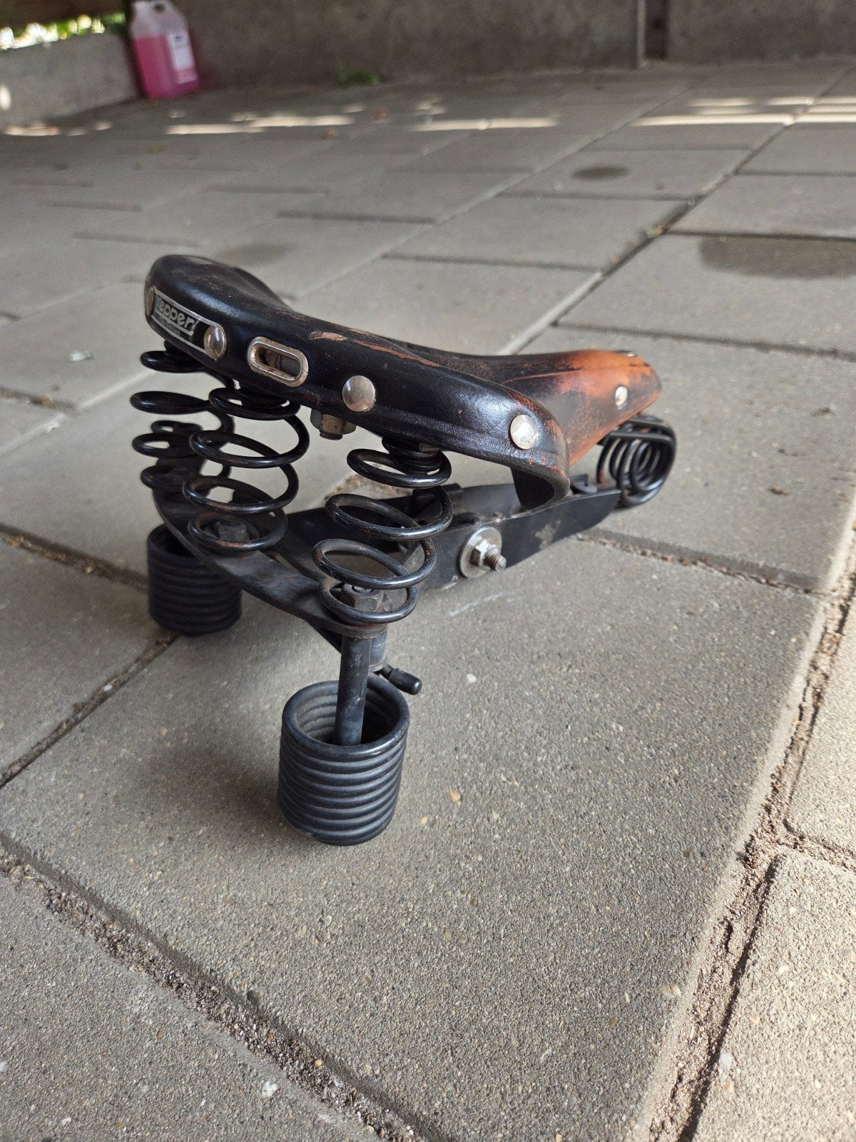 Lepper primus 215 fietszadel retro, Ophalen, Zadel