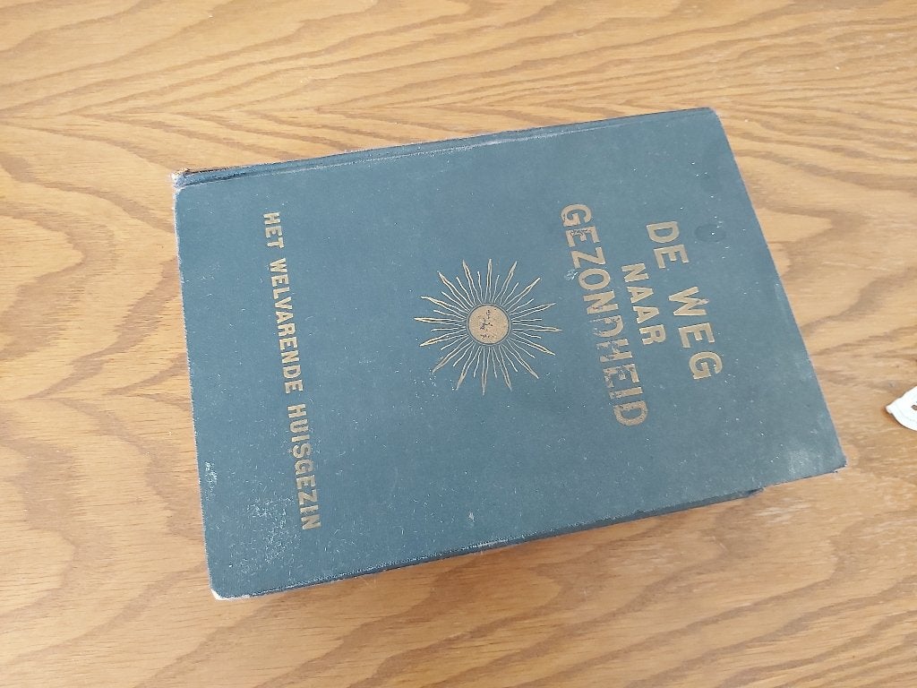 Geneeskunde Onderzoek Ziekte Boek Dokter Ziekenhuis Gezin, Boeken, Ophalen of Verzenden