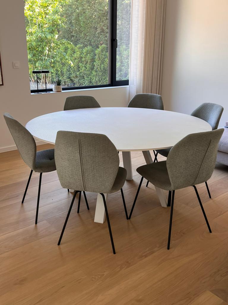 Tafel met 6 bijpassende stoelen, Huis en Inrichting, Tafels | Eettafels, Ophalen, Zo goed als nieuw, Kunststof