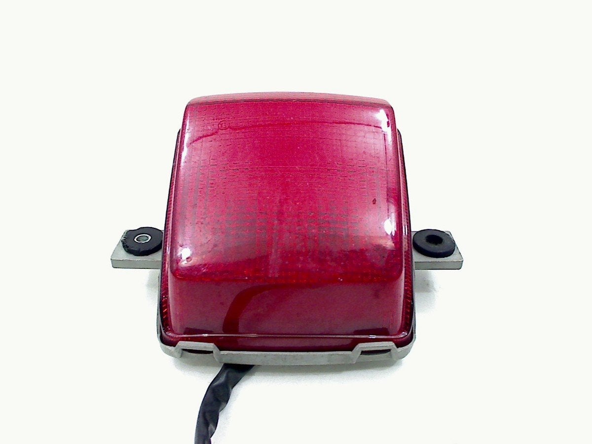 FEU ARRIÈRE ZZR 1100 1990-1992 (ZZR1100 ZZ-R1100 ZX1100C), Motos, Dhr. S. di Majo, Utilisé, Info@cama-motorparts.nl, P.J. Troelstraweg 8 8
3144 CX  MAASSLUIS, NL