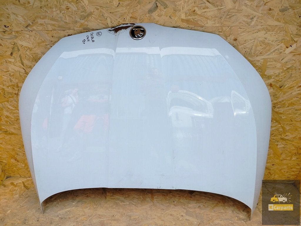 Capot de moto Skoda Scala, Infoline@skoda-auto.cz, Tr. Vaclava Klementa 869
293 01  Mlada Boleslav, CZ, Utilisé, Skoda