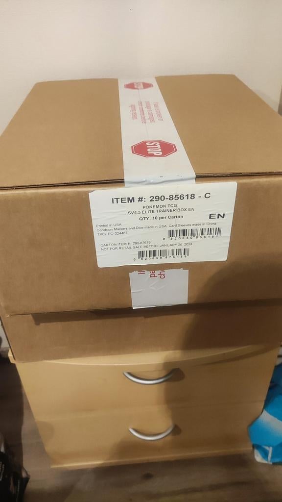Pokemon Paldean Fates ETB (uit sealed case), Ophalen of Verzenden