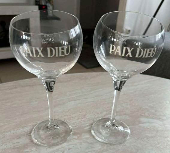 Verre Paix Dieu, Collections, Enlèvement