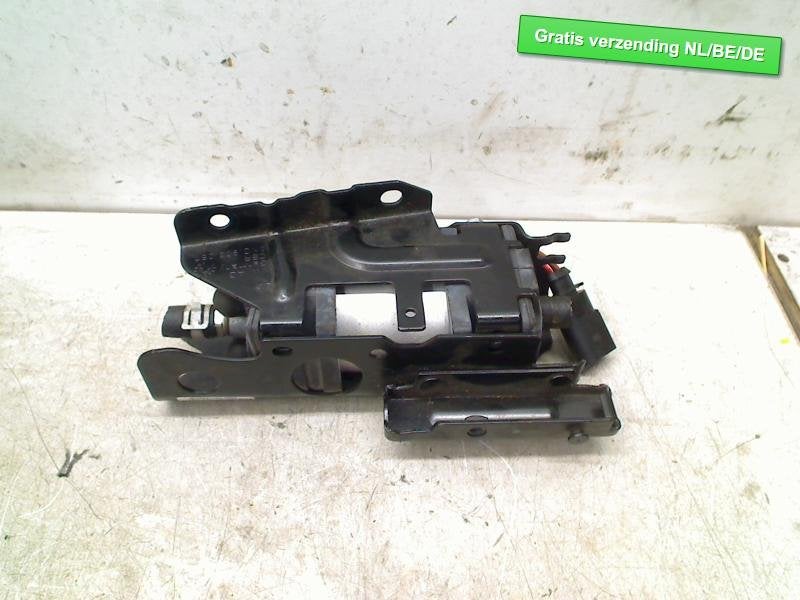 BRANDSTOFPOMP ELECT. Volkswagen Golf VI (5K1) (1K0127023N), Auto-onderdelen, Gebruikt, Volkswagen, Volkswagen AG, Kundenbetreuung@volkswagen.de