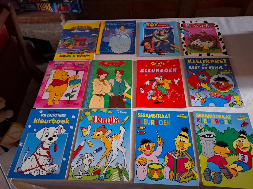Lotje kleurboeken, Ophalen