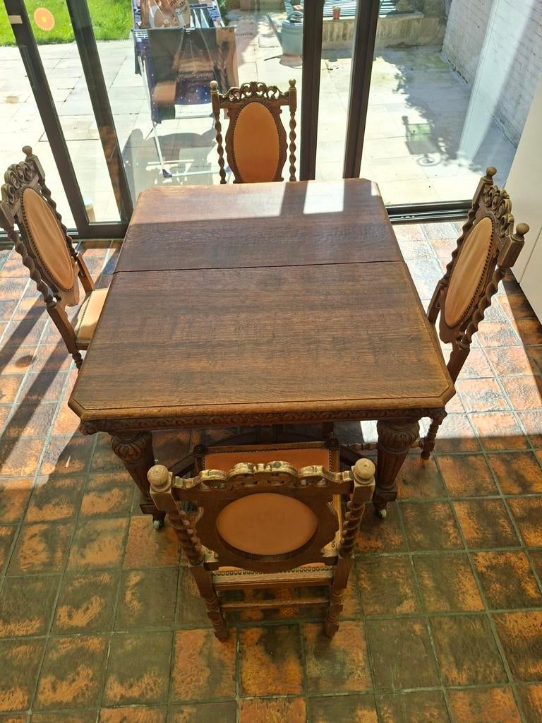Laatste prijs: tafel en 4 stoelen, Enlèvement