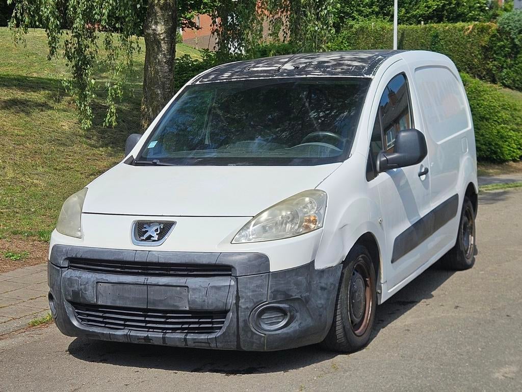Peugeot partner 1.6 hdi, Autos, Achat, 2 places, Boîte manuelle, Noir