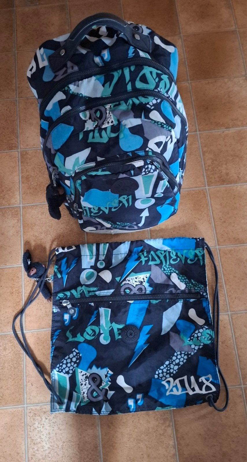 malette Kipling + sac de gym cartable école voir commentaire, Enlèvement ou Envoi