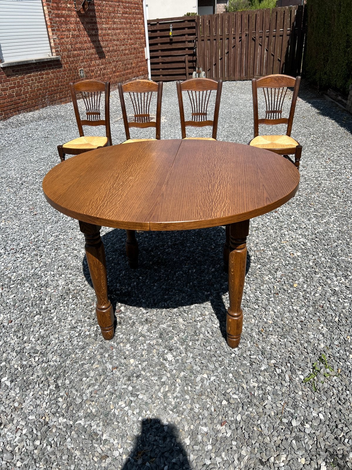 houten tafel met stoelen, Ophalen