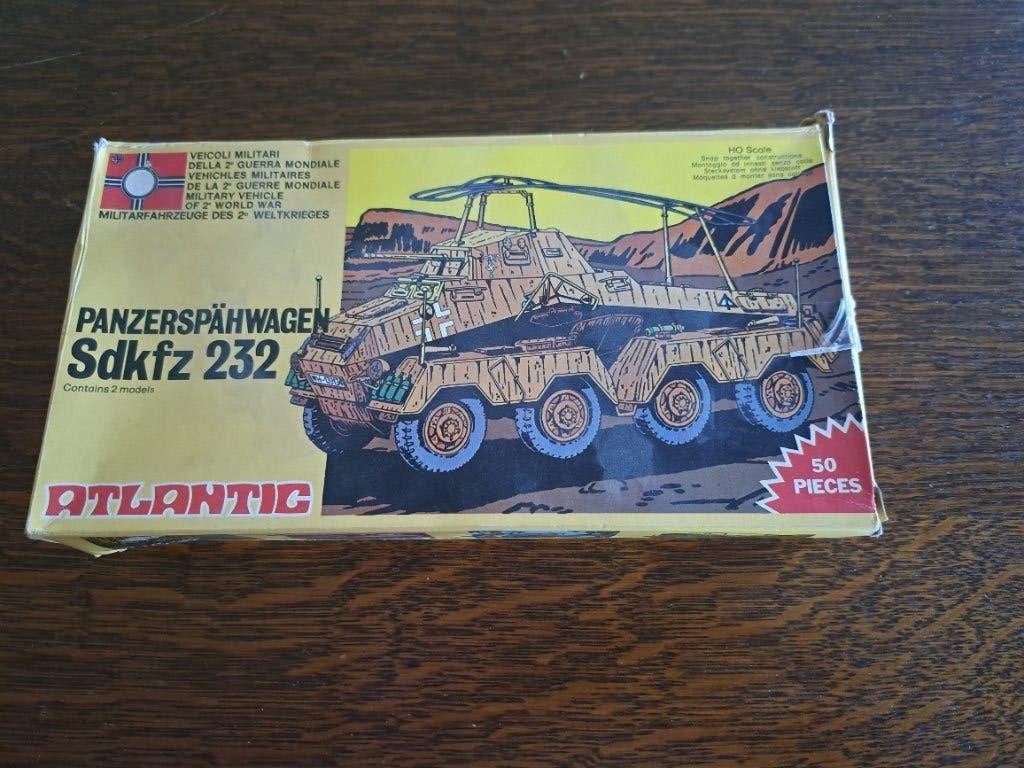 Maquette atlantic véhicule militaire allemand ww2 soldat, Collections, Enlèvement ou Envoi