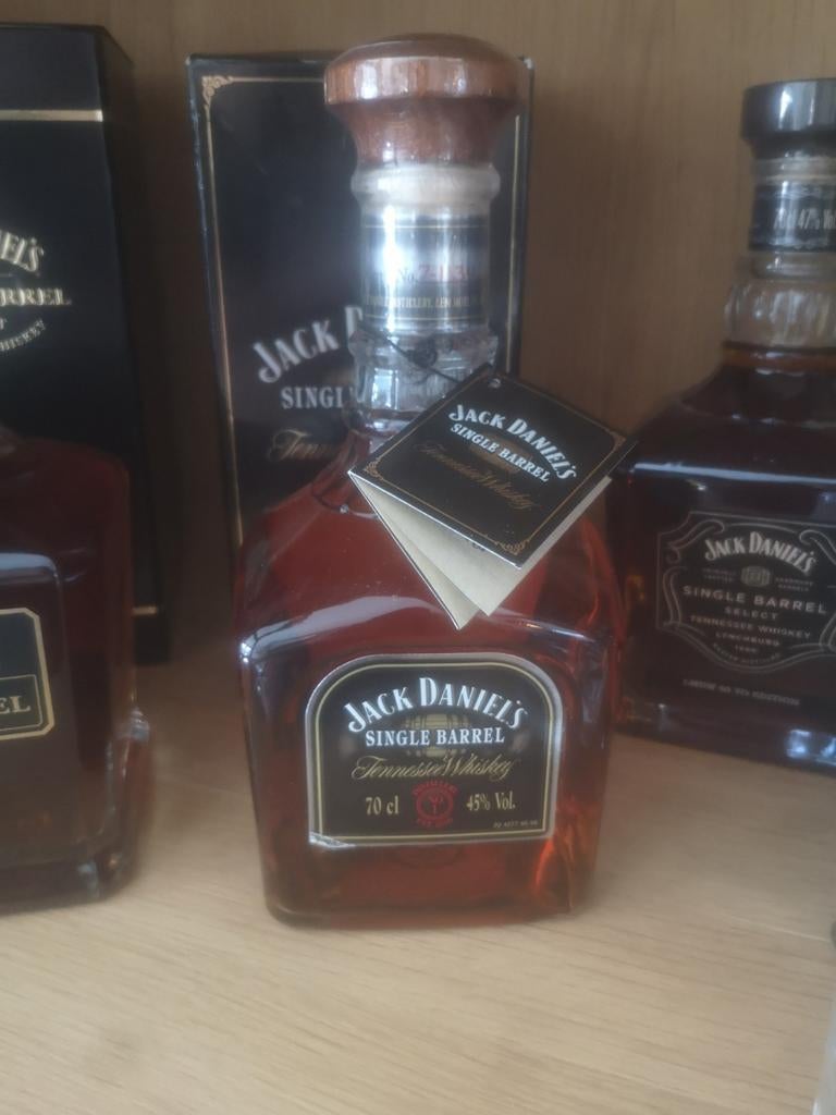 Jack daniels, Ophalen