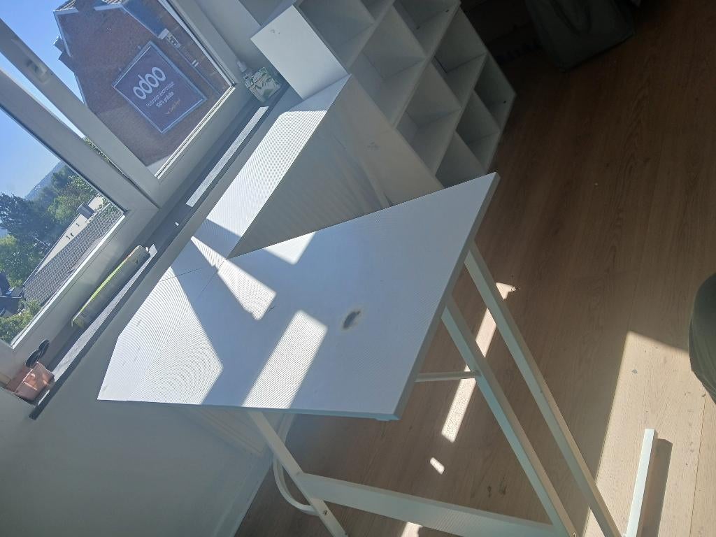 Lot meubles bureau – table + chaise + 2 étagères, Enlèvement