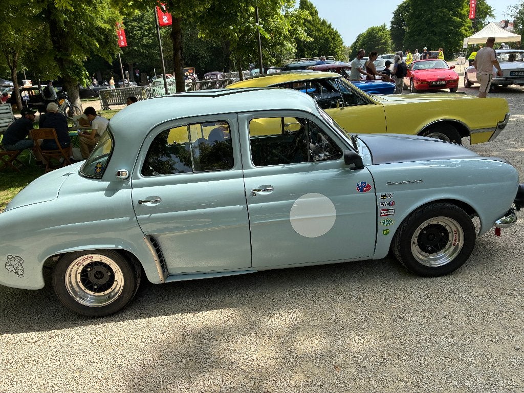 Renault Dauphine 1959 rally (verkoop of ruil voor v8), Auto's, Achterwielaandrijving, Overige modellen, 4 cilinders, Blauw
