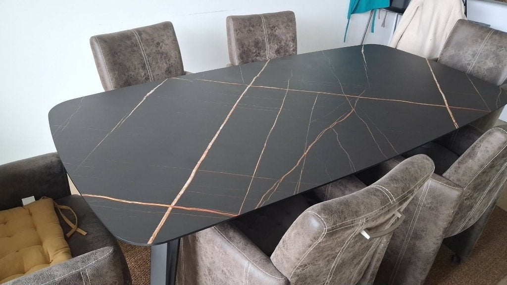 Table en Mélaminé noir (effet marbre), 6 personne, Maison & Meubles, 150 à 200 cm, Cinq personnes ou plus, Comme neuf, Enlèvement