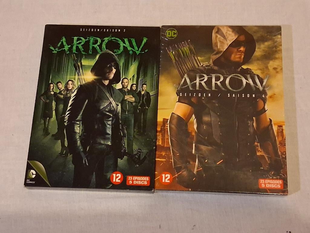 Coffrets DVD Arrow, saisons 2 et 4, Enlèvement ou Envoi, Coffret, Science-Fiction et Fantasy, Neuf, dans son emballage