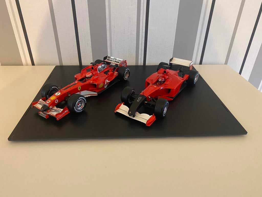 F1 Ferrari vitrines, Enlèvement, Comme neuf