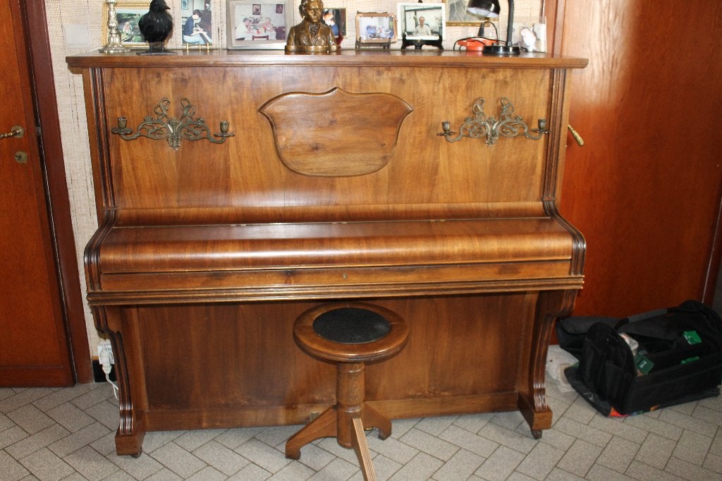 Piano droit  De Heug, Enlèvement, Utilisé, Brun, Piano