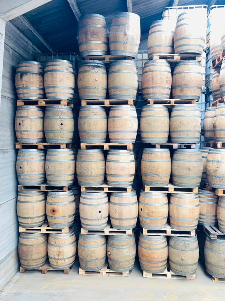 Barrique en vin en chêne, tres bon etat (provenance bordeaux, Enlèvement ou Envoi