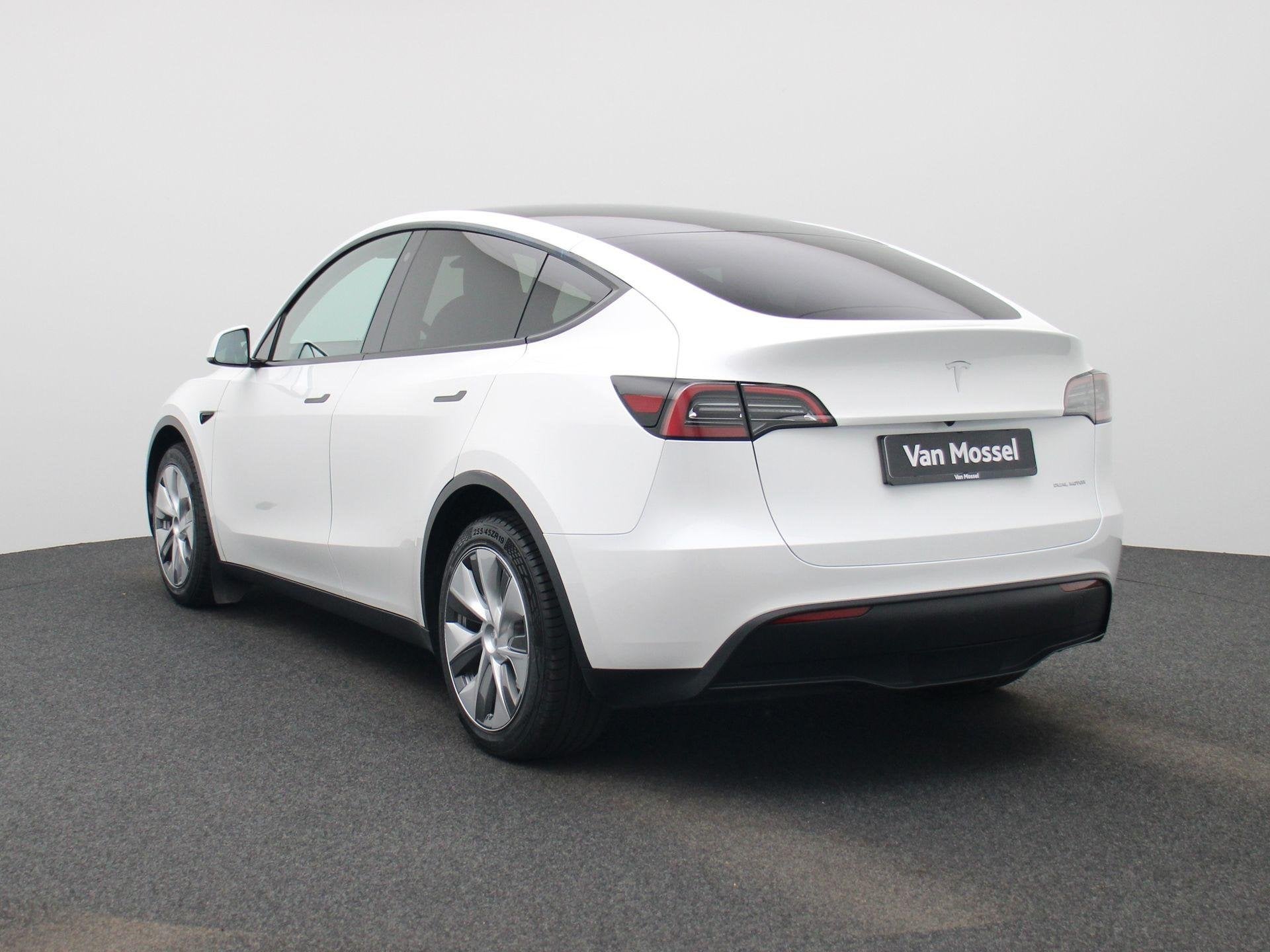 TESLA Model Y Long Range Dual Motor AWD | SOH 93,5%, Stof, Wit, 5 zetels, 1588 kg